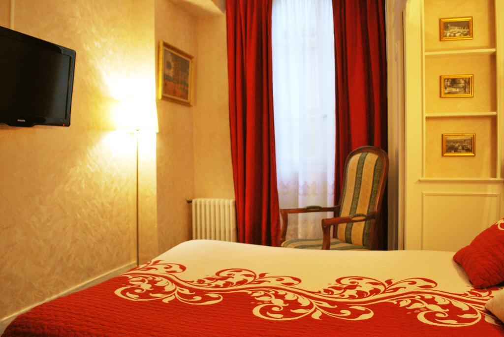 Hotel Avenir Jonquiere Paryż Pokój zdjęcie